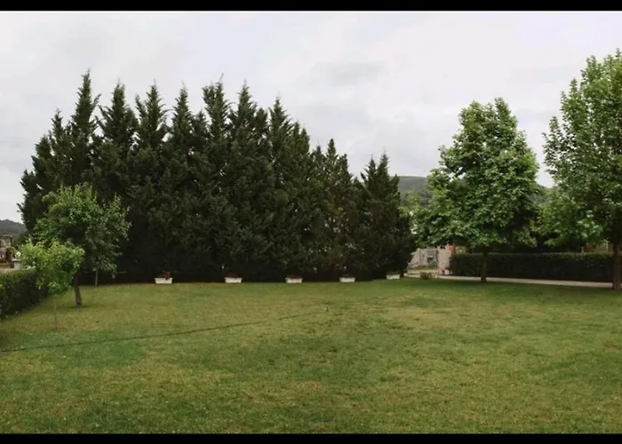 Chrisas Hause דירה *